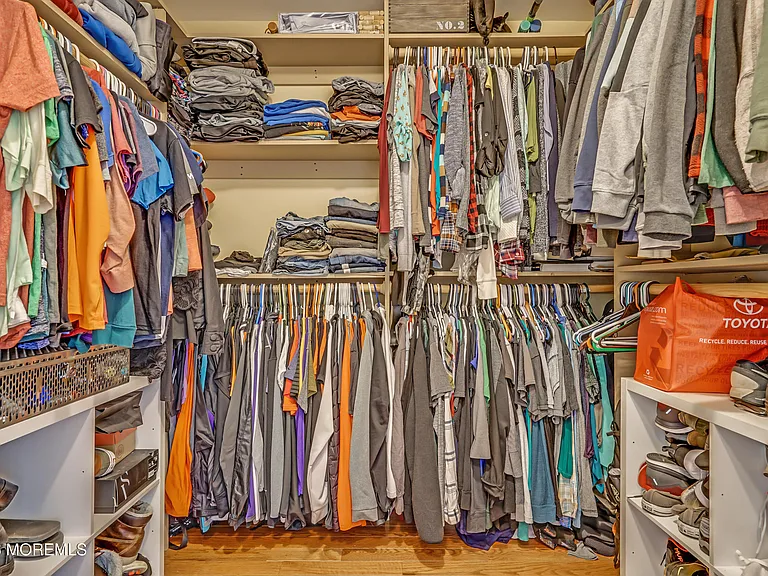 256 Tennis Ct — Photo 27