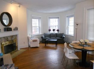 188 Naples Rd #2CV, Brookline, MA 02446