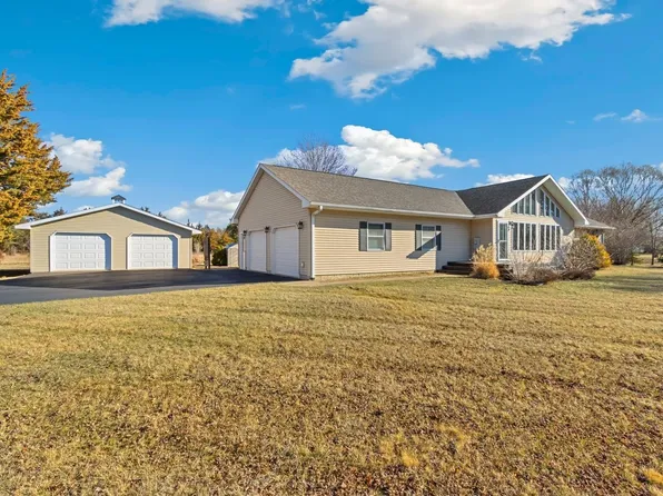 10462 Sandburr Ct, Thomson, IL 61285