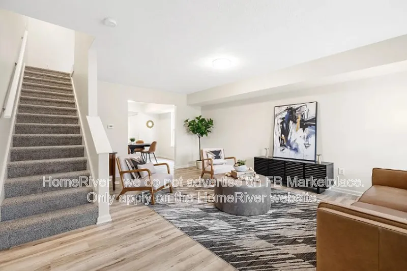 3 bed, 2.0 bath, 1344 sqft, $1,649 — Photo 2
