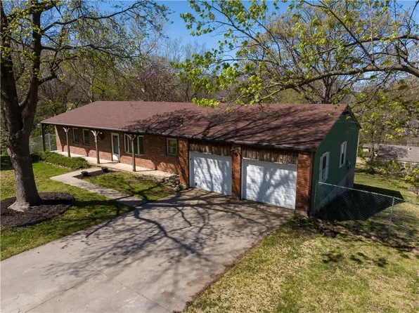 3500 N College Ave, Kansas City, MO 64117
