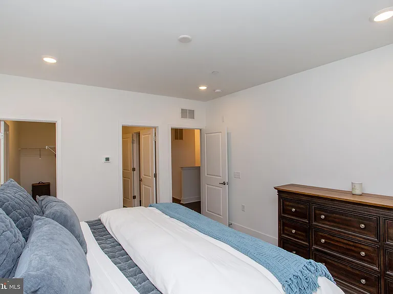 233 Lewis Fisher Dr #ST — Photo 17