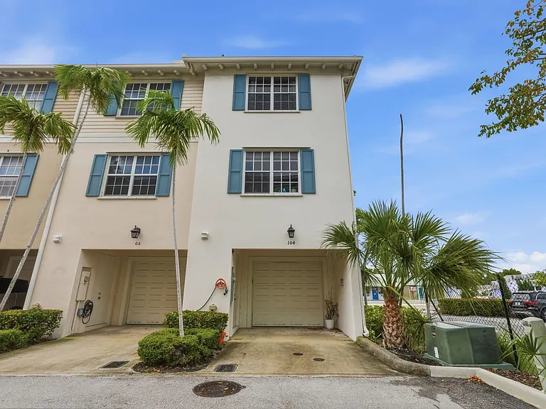 310 N Dixie Hwy #104 — Photo 35