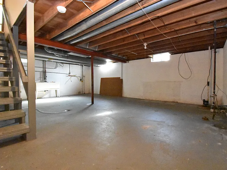 9306 Florence Dr — Photo 18