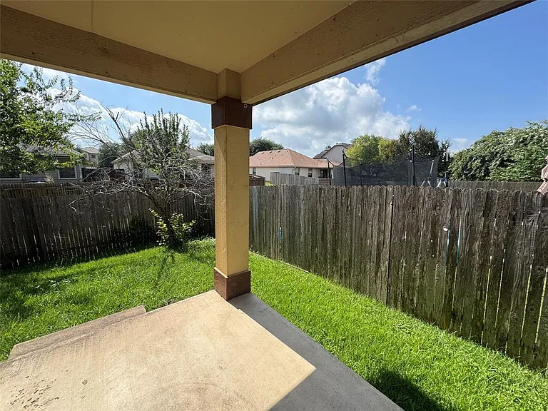 8901 Stambourne St — Photo 16