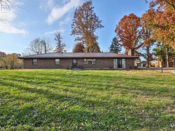 455 Kleist Dr, Fayetteville, OH 45118
