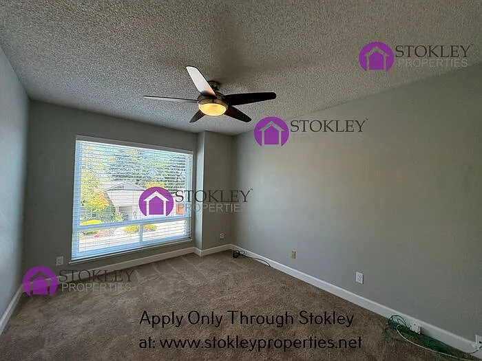 2397 Lake Meadow Cir — Photo 44