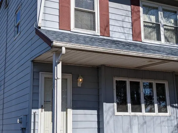 719 Pine St, Lakehurst, NJ 08733