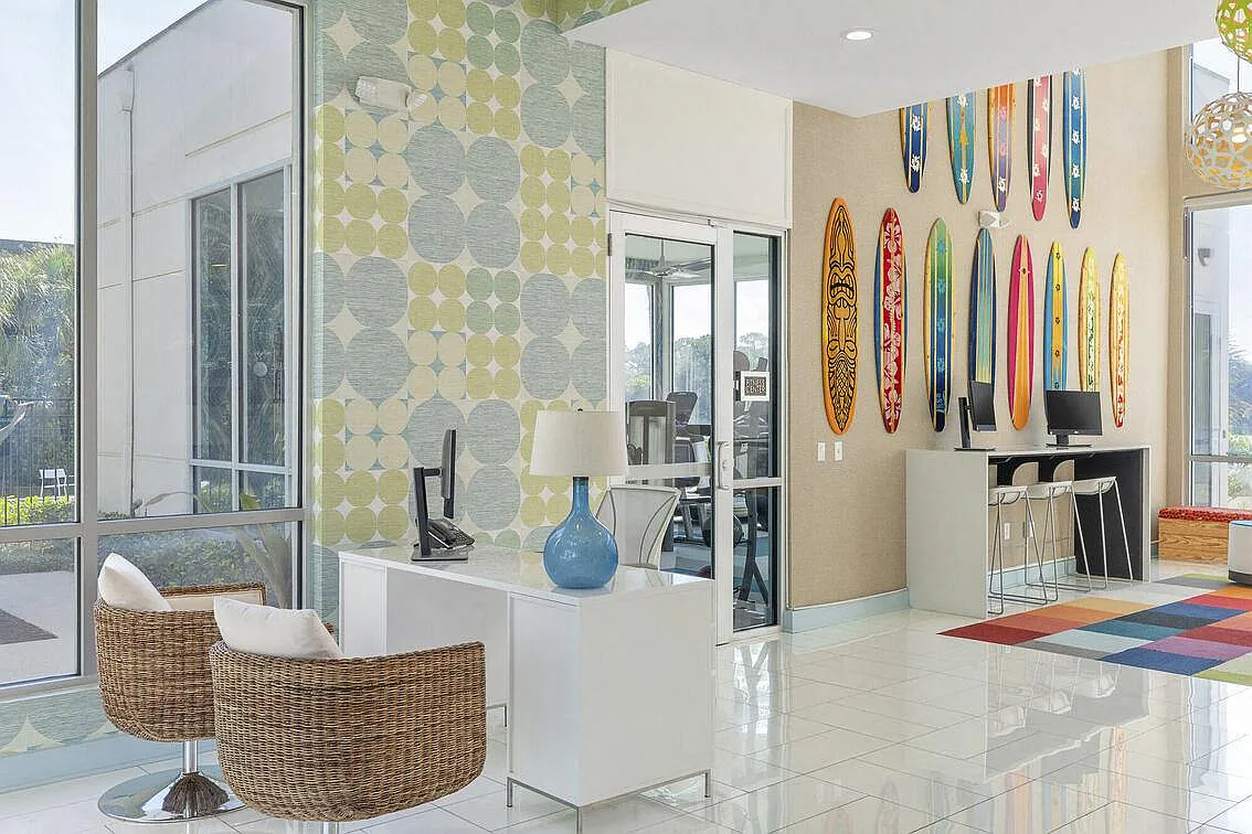 Lakeside Villas — Photo 4