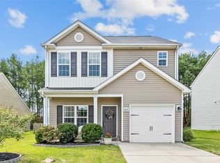 2637 Meadow Crossing Dr, Dallas, NC 28034