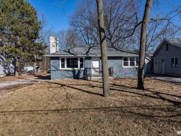 214 W Muller Rd, East Peoria, IL 61611