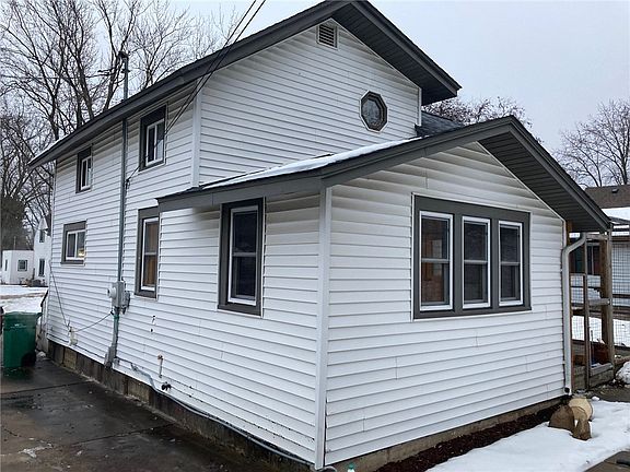 2nd image of 321 E Greenville Street