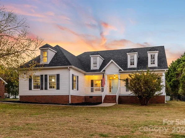 907 Houston Dr, Monroe, NC 28110