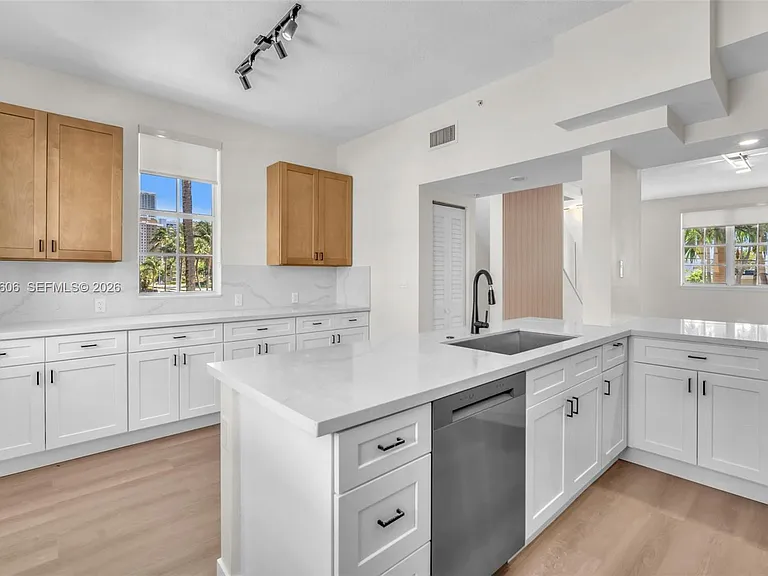2065 S Ocean Dr #Townhouse 1 — Photo 27
