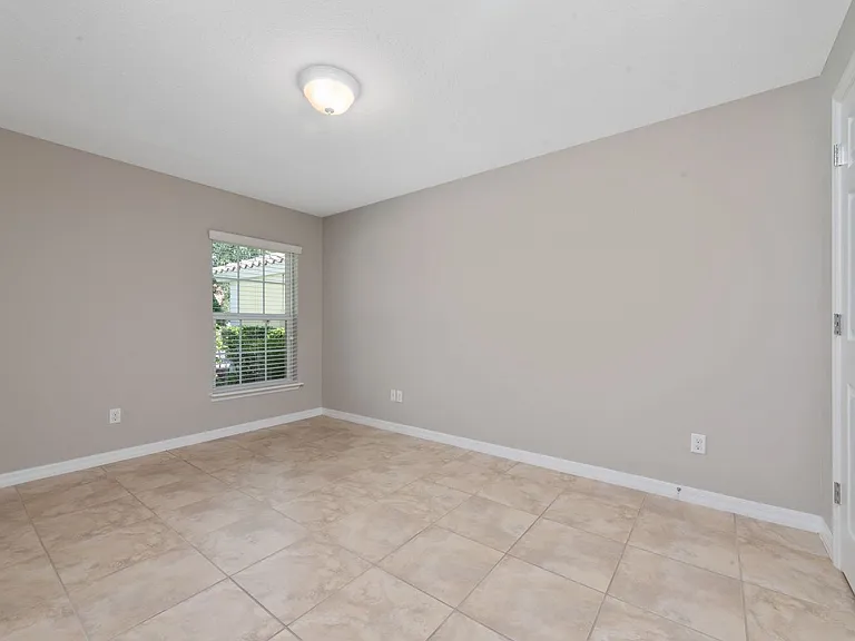 12208 Pescara Ln — Photo 24
