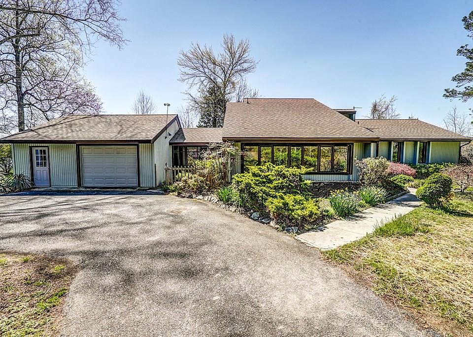 1st image of 56 Mallard Dr