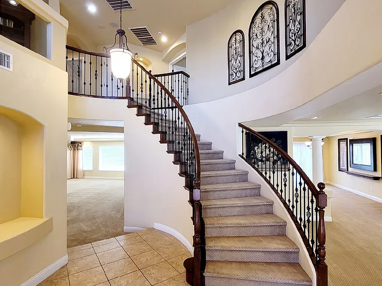 8586 Silver Coast St — Photo 17