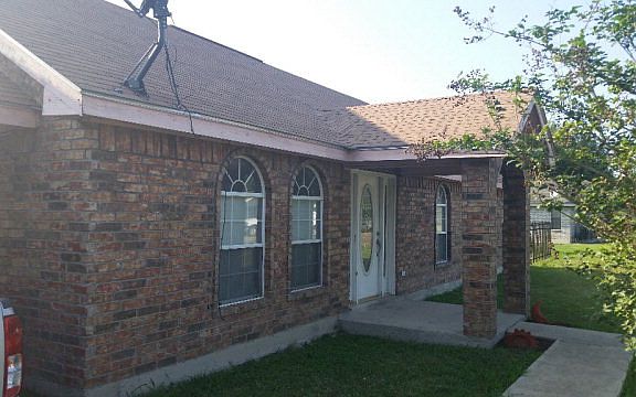 2nd image of 722 Hernandez Dr