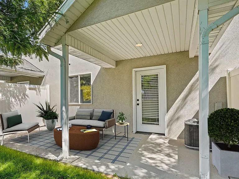 Angels Landing Townhomes — Photo 29