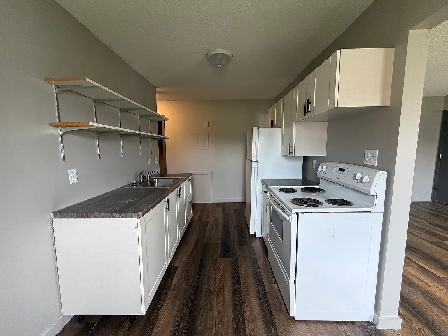 2 bed, $1,045 — Photo 2