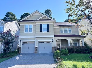 624 Piper Stream Cir, Cary, NC 27519