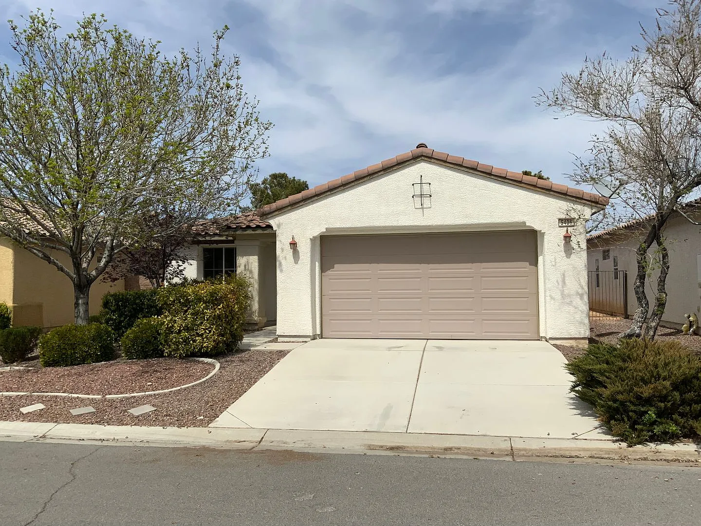 5406 Carrara Pointe St Pahrump NV — Photo 1