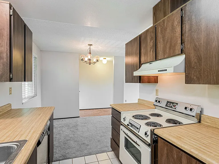 12632 NW Barnes Rd #7 — Photo 7