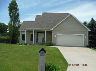 339 Goldenview Dr, Battle Creek, MI