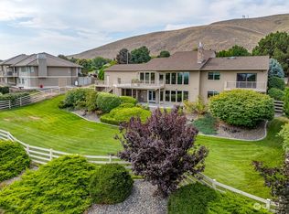 2636 Quarterhorse Way, Richland, WA 99352
