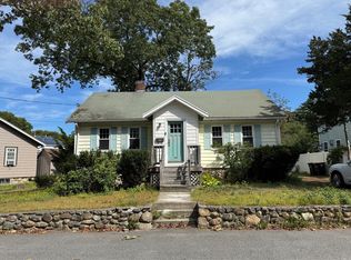 45 Robinswood Rd, Weymouth, MA 02190