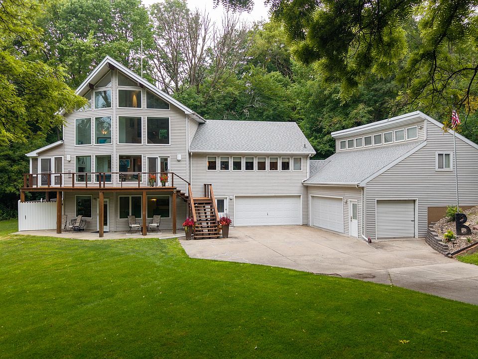 1st image of 16514 Dixon Dr
