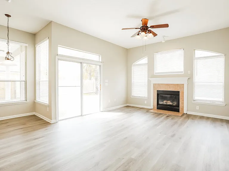 14060 Red Rock Lake Dr — Photo 8