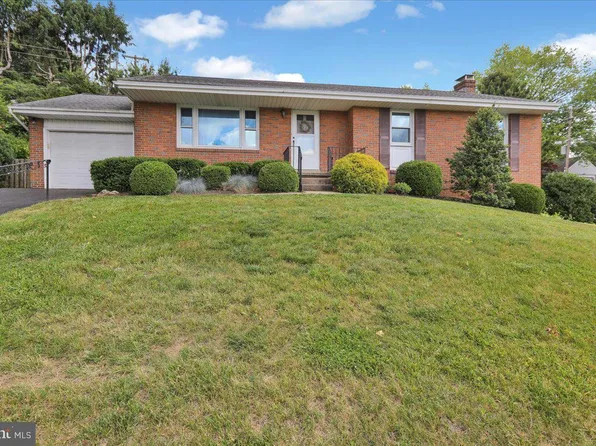 1 Craig Dr, Reading, PA 19606