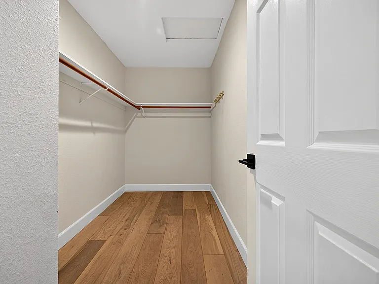 133 Madrid Way — Photo 19
