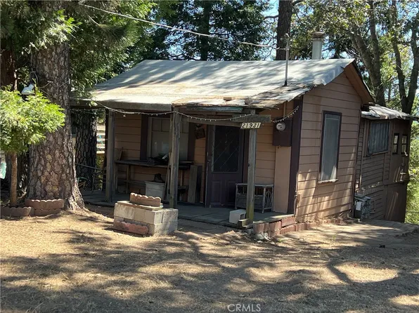 21931 Mojave River Rd, Crestline, CA 92325