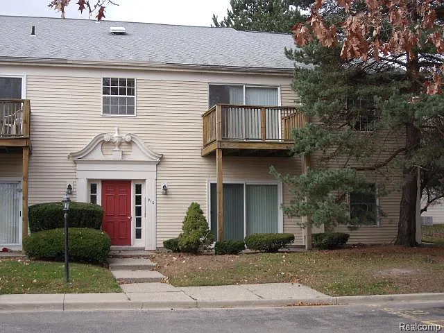 910 Chestnut Hill Dr #G