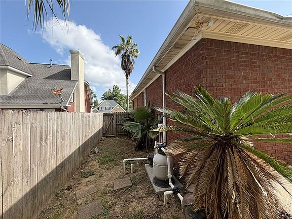 5th image of 9775 Norfolk Pl