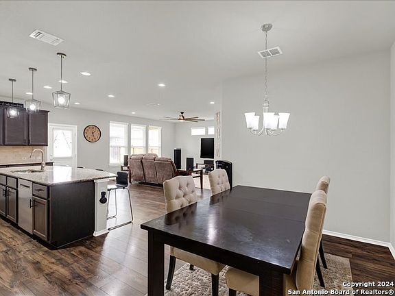 3rd image of 8529 Briscoe Fields