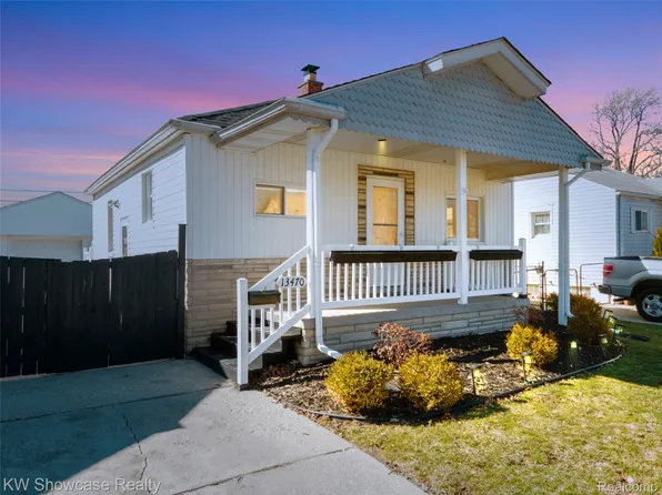 13470 Agnes St, Southgate, MI 48195