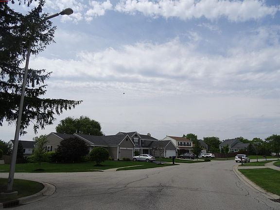5th image of 981 Annandale Dr