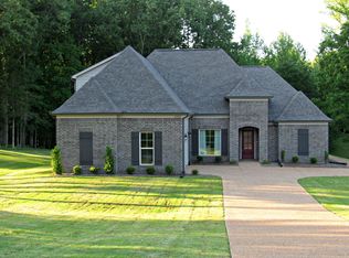 2302 Pine Tree Rd, Hernando, MS 38632