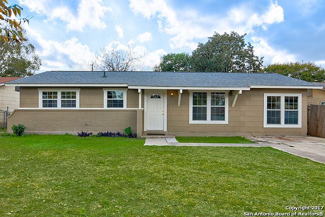 1st image of 226 Tidewind St
