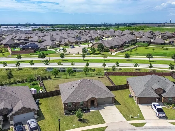 211 Exploration Way, Fate, TX 75189