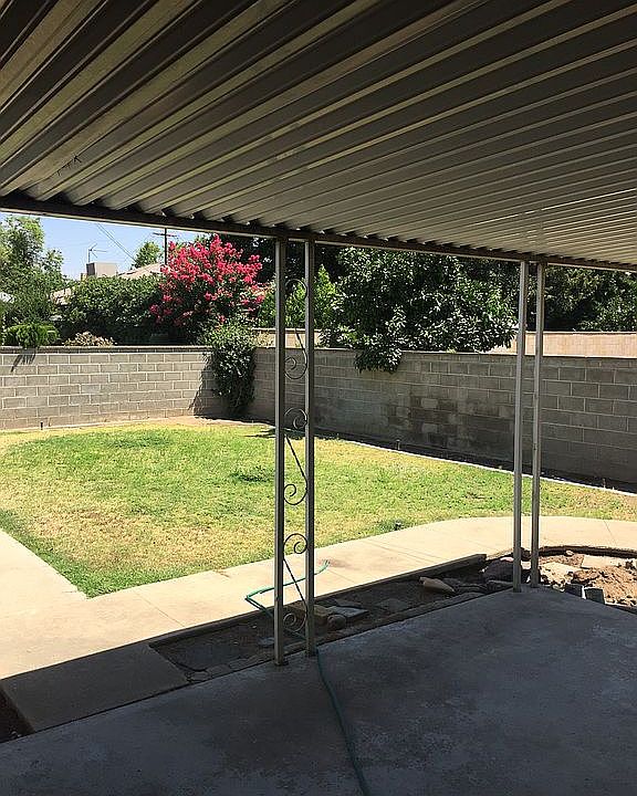 2nd image of 2937 E Shields Ave