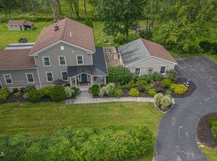 62 Meehan Rd, Mechanicville, NY 12118