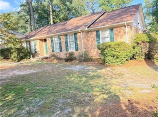 5802 Dobson Dr, Fayetteville, NC 28311