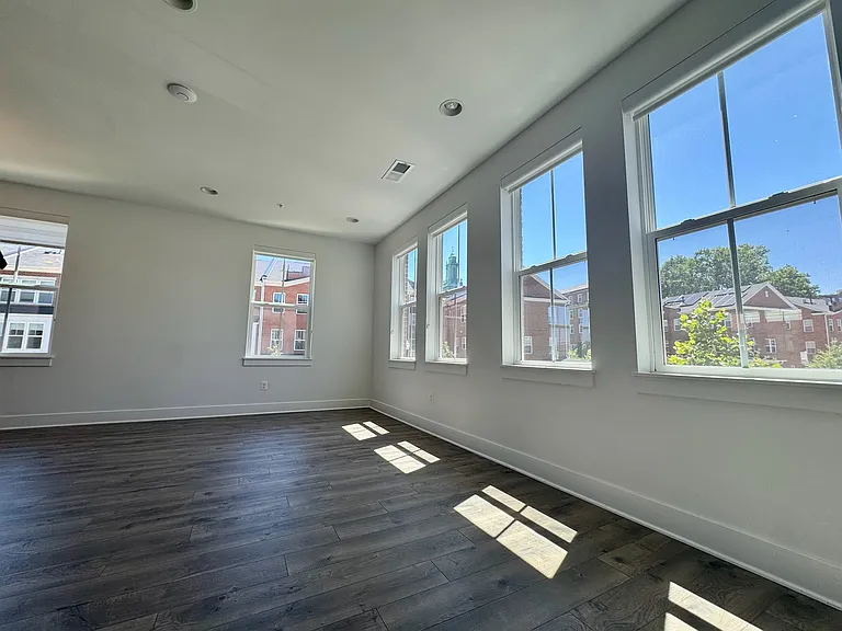 1228 Wynton Pl NE — Photo 10