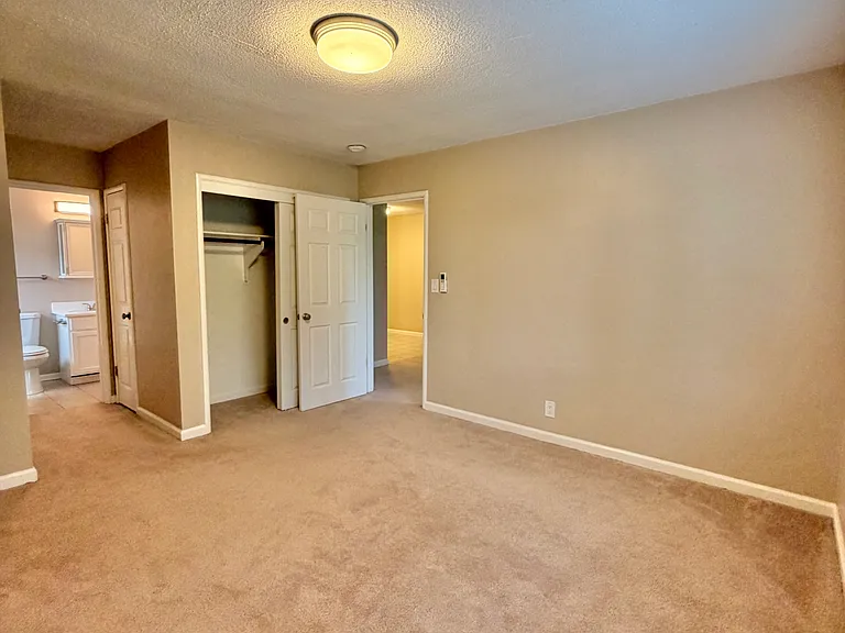 4275 McKellar Ln #7 — Photo 8
