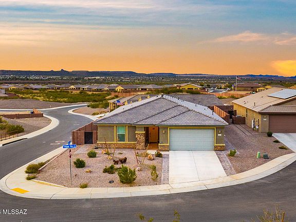 2nd image of 315 N Pecan Pie Pl