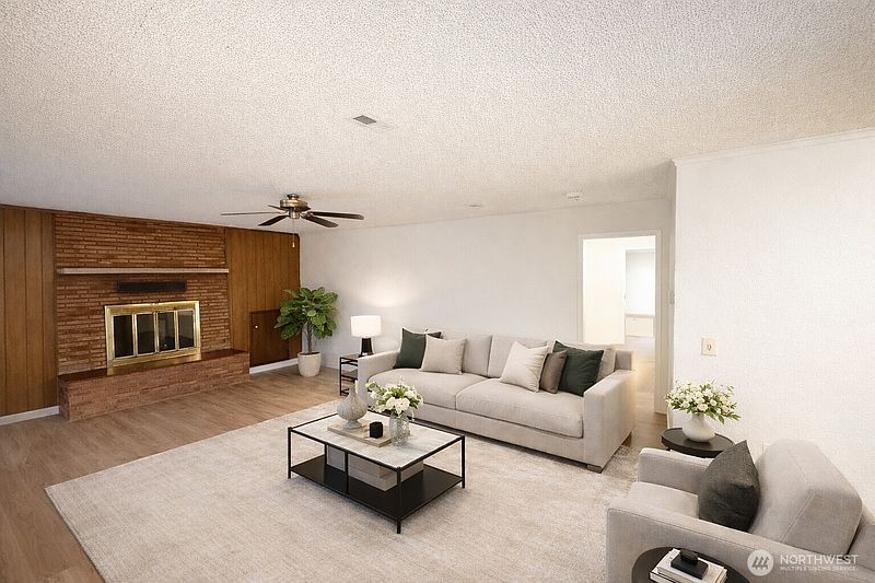 3rd image of 211 Latona Street